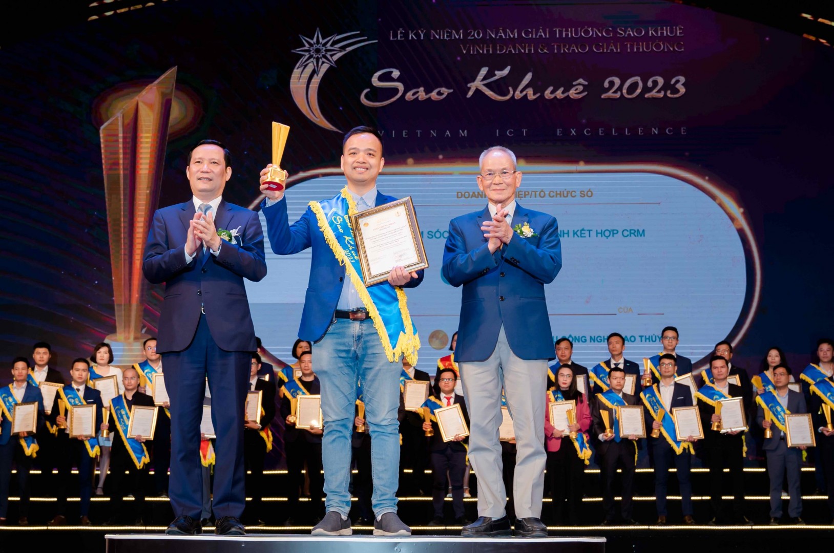 CGV TELECOM VÀ METECH VINH DỰ ĐÓN NHẬN GIẢI THƯỞNG SAO KHUÊ 2023 CGV TELECOM VÀ METECH VINH DỰ ĐÓN NHẬN GIẢI THƯỞNG SAO KHUÊ 2023