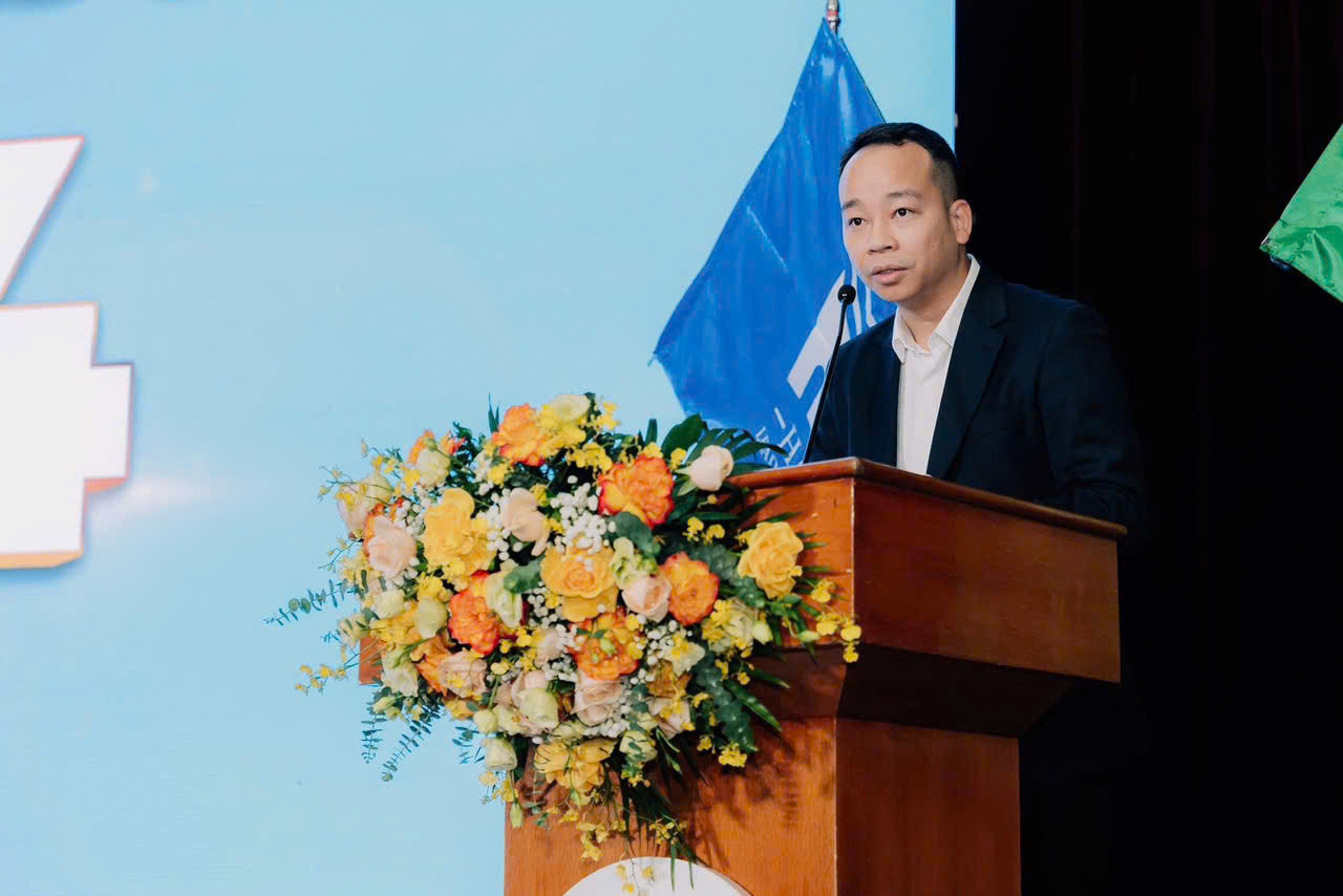 Ahieu Phát Biểu